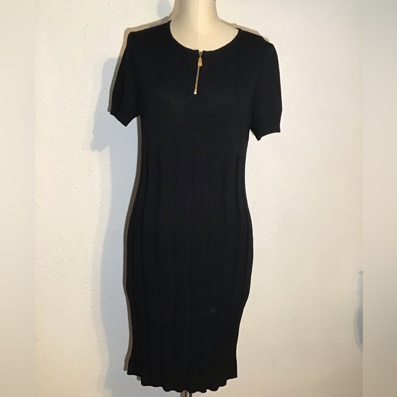 St. John womens  black knitted fitted short sleeve dress size medium - Picture 1 of 12